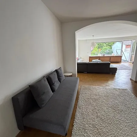 Moebliertes Einfamilienhaus Langzeitvermietung Kolín nad Rýnem