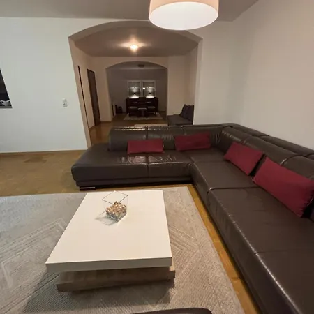 Prázdninový dům Moebliertes Einfamilienhaus Langzeitvermietung